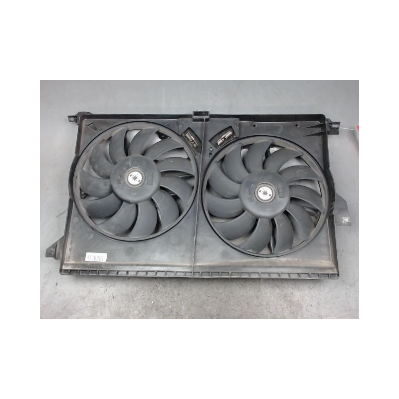 SUPPORT DE VENTILATEUR OPEL VECTRA 2005-