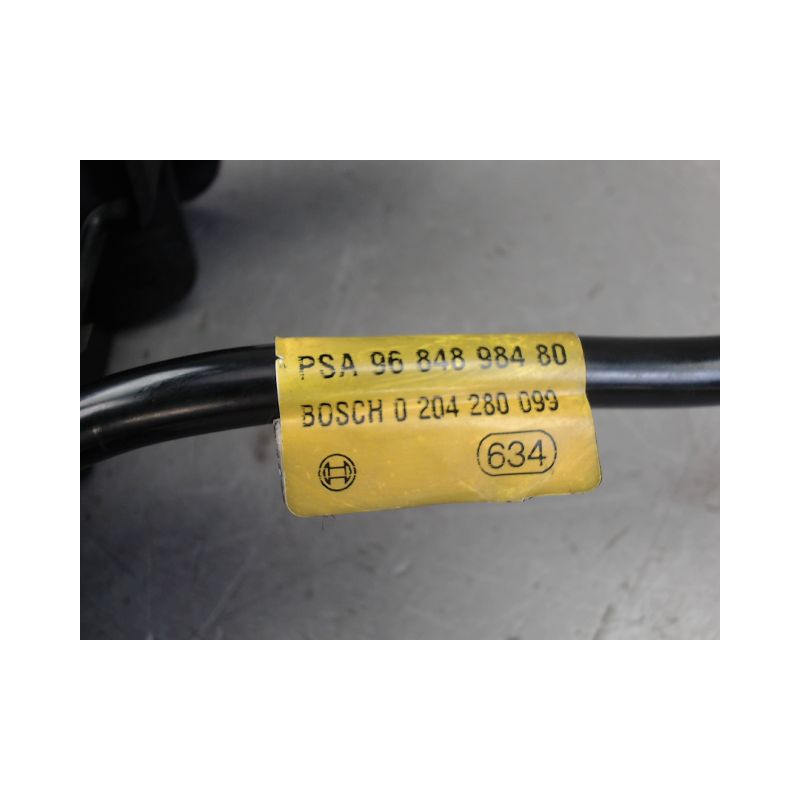 MOTEUR VERROUILLAGE FREIN A MAIN CITROEN C4