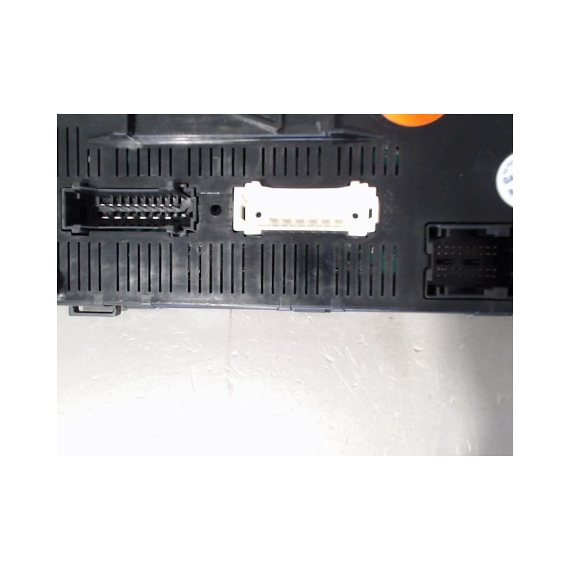 BOITIER GESTION HABITACLE RENAULT CLIO