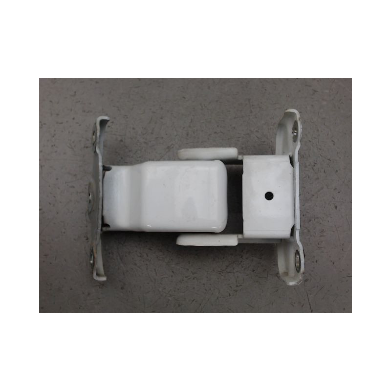 CHARNIERE INF PORTE BATTANTE ARD RENAULT TRAFIC
