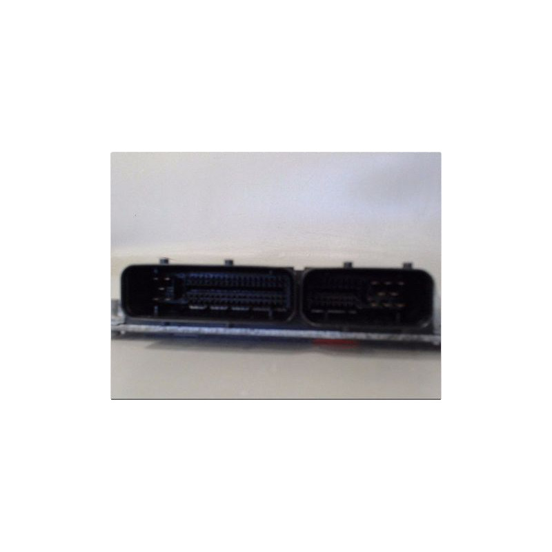 CALCULATEUR MOTEUR AUDI A3 2000-2003