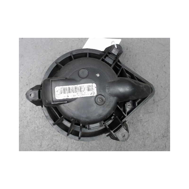 MOTEUR VENTILATEUR CHAUFFAGE NISSAN PRIMASTAR