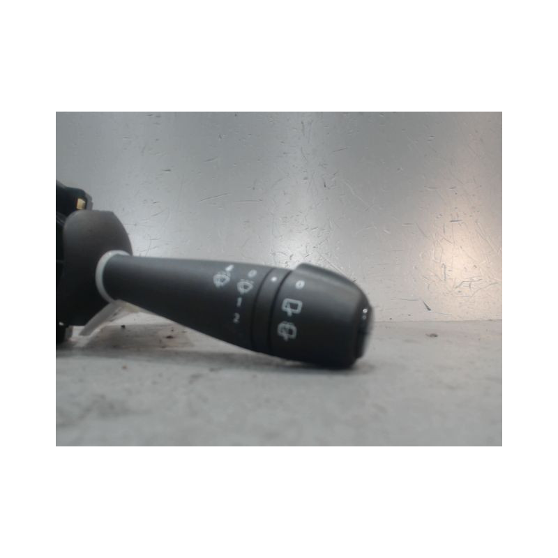 COMMANDE ESSUIE GLACE RENAULT TWINGO
