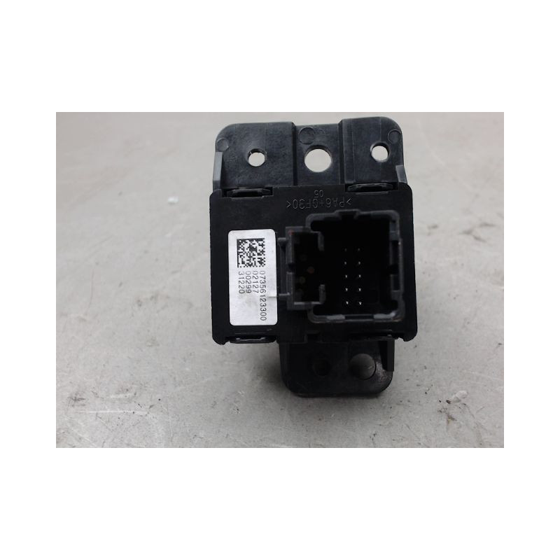 INTERIEUR COMMANDE FREIN A MAIN FIAT 500X