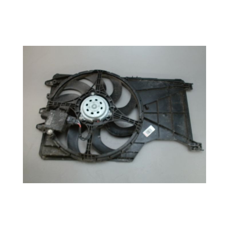 MOTEUR VENTILATEUR RADIATEUR OPEL CORSA