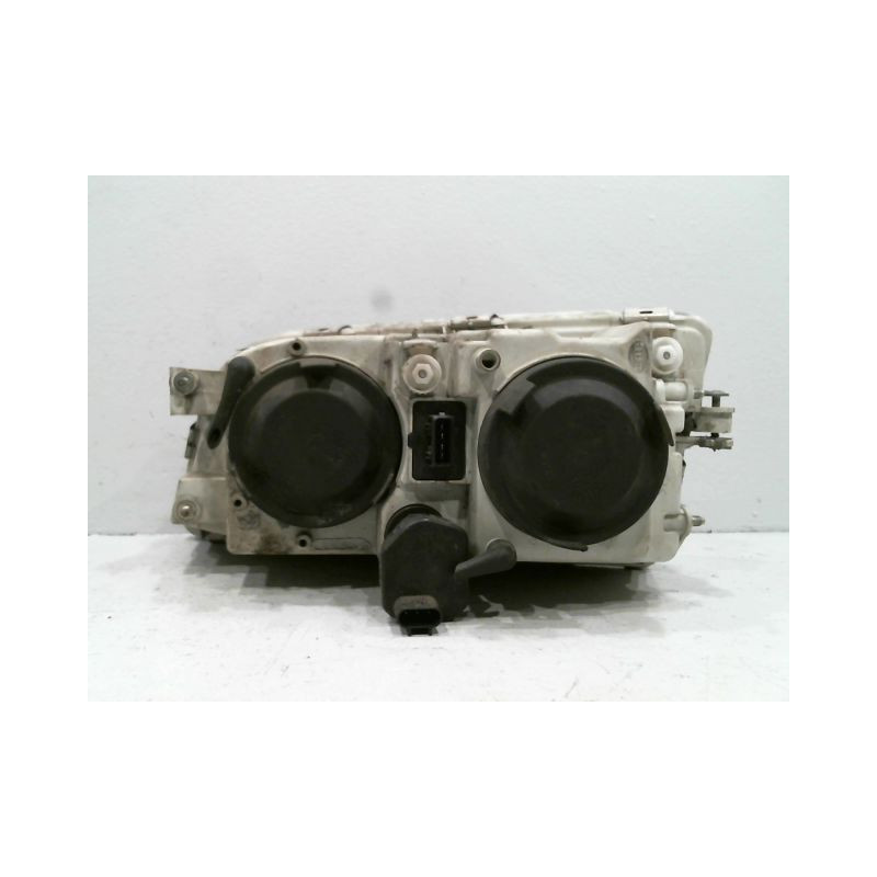 PHARE DROIT VOLVO S40 -2000