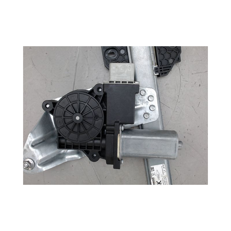 MECANISME LEVE-GLACE AVANT GAUCHE DACIA SANDERO