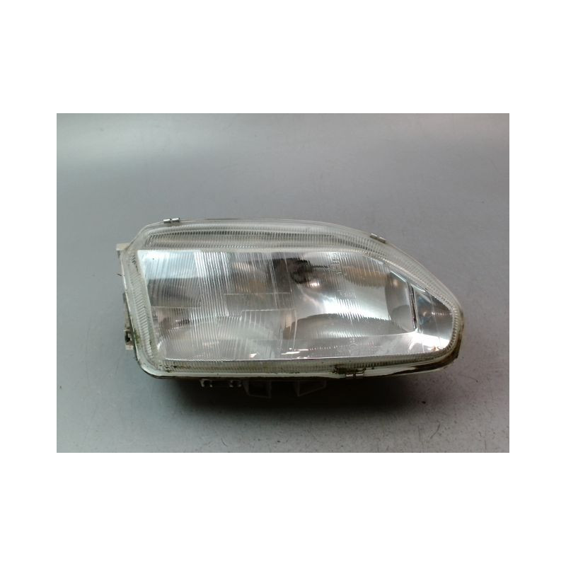 PHARE DROIT RENAULT SAFRANE Phase 1 1992-1996