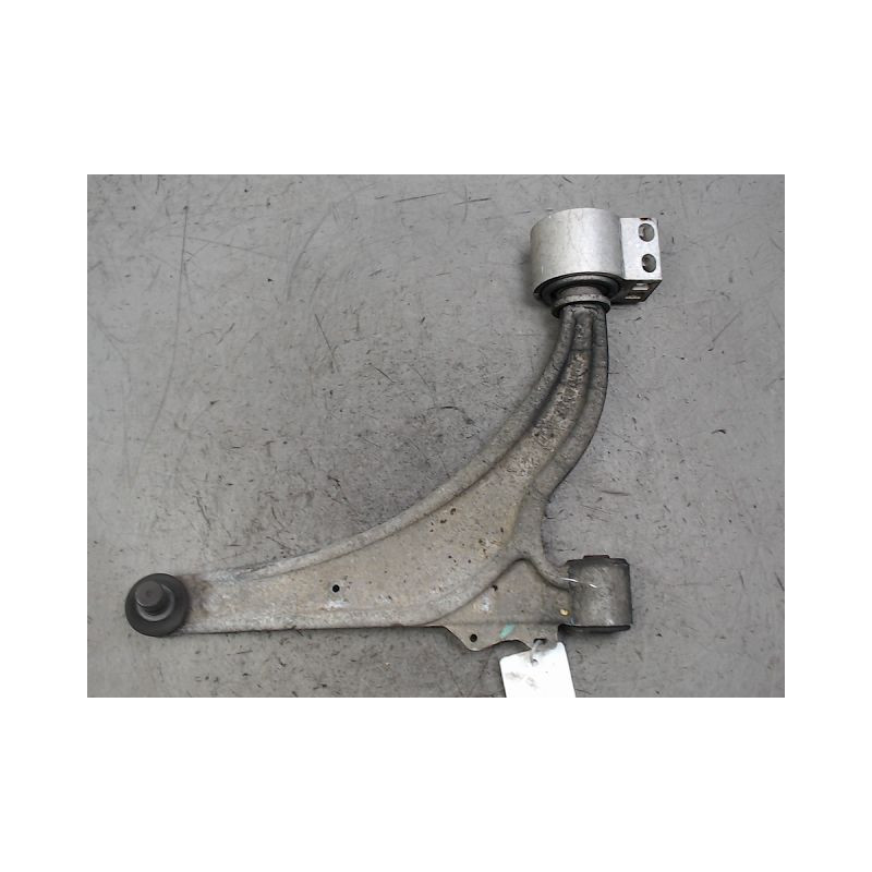 TRIANGLE INFERIEUR AVANT DROIT CHEVROLET ORLANDO