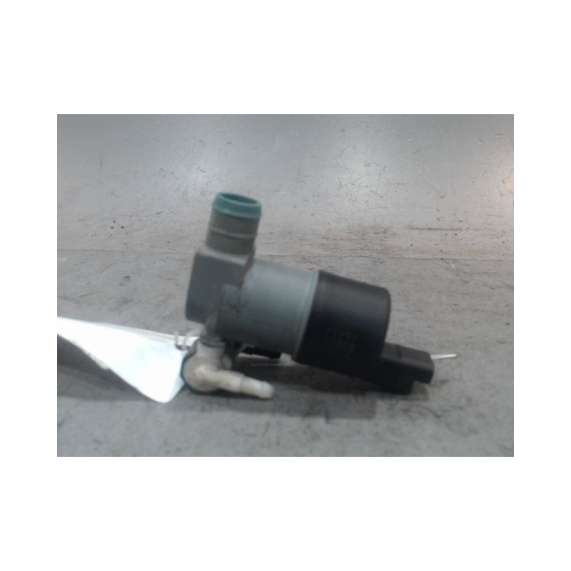 POMPE LAVE-GLACE AVANT NISSAN QASHQAI