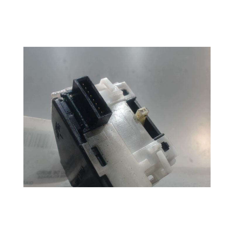 COMMANDE ECLAIRAGE NISSAN QASHQAI