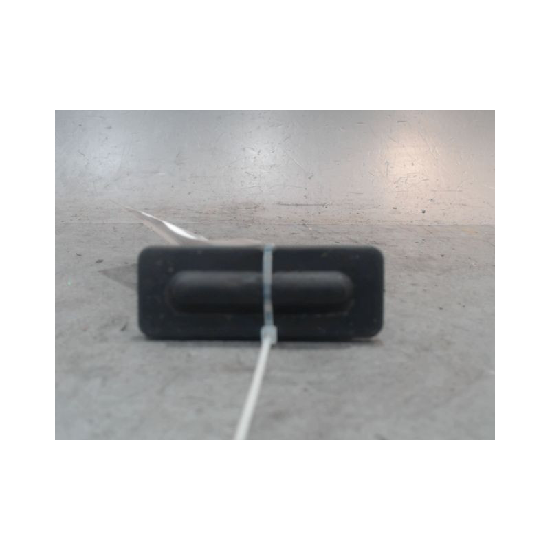 POIGNEE EXTERIEURE HAYON PEUGEOT 2008