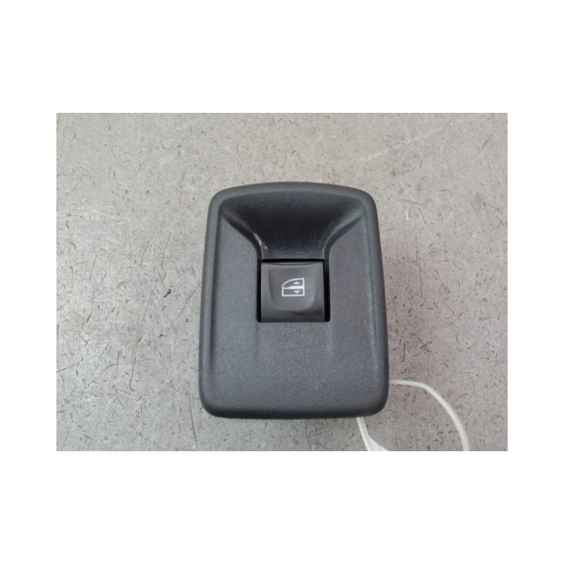 COMMANDE LEVE-GLACE PORTE AVD DACIA SANDERO II Phase 1 2012-...