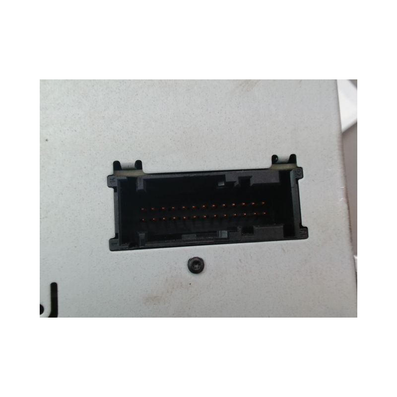AUTORADIO VOLKSWAGEN PASSAT 2010-