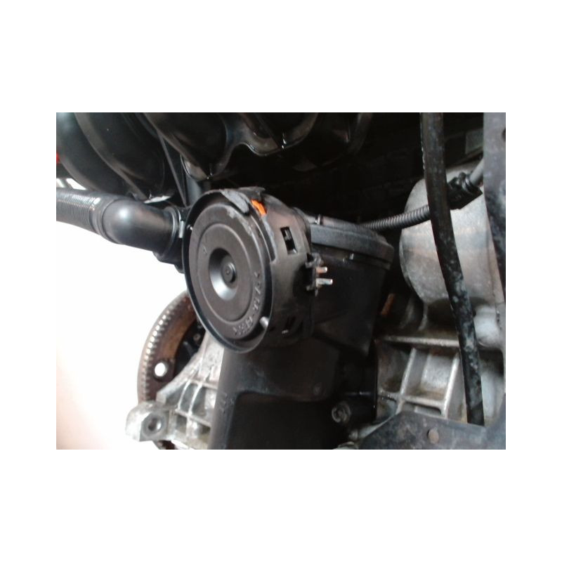 MOTEUR ESSENCE VOLKSWAGEN POLO 02-05 1.4 16V