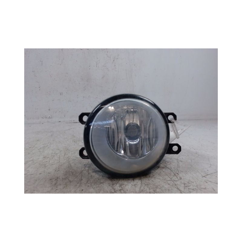 PHARE ANTIBROUILLARD AVANT GAUCHE TOYOTA AVENSIS 2003-