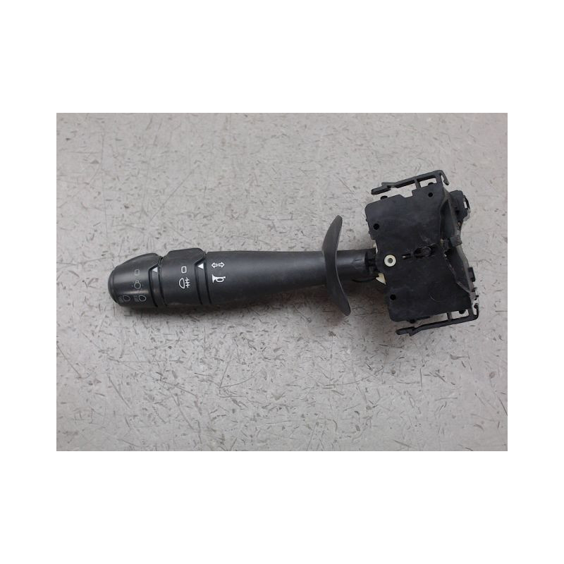Commodo Interrupteur Volant Renault Twingo – Commande Clignotants Phares 7701046629
