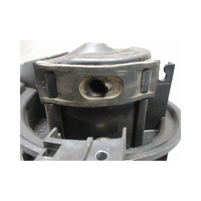 MOTEUR VENTILATEUR CHAUFFAGE CITROEN BERLINGO FGT -2002