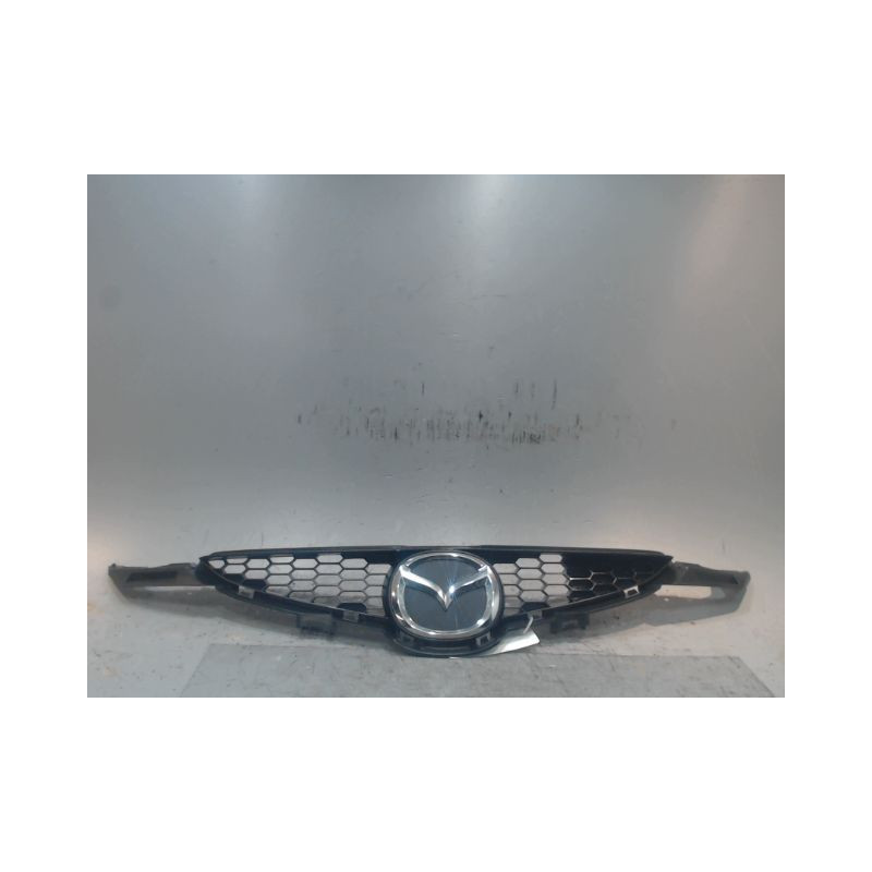 CALANDRE MAZDA 2
