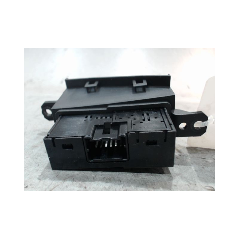 BOUTON DE WARNING SUZUKI SWIFT