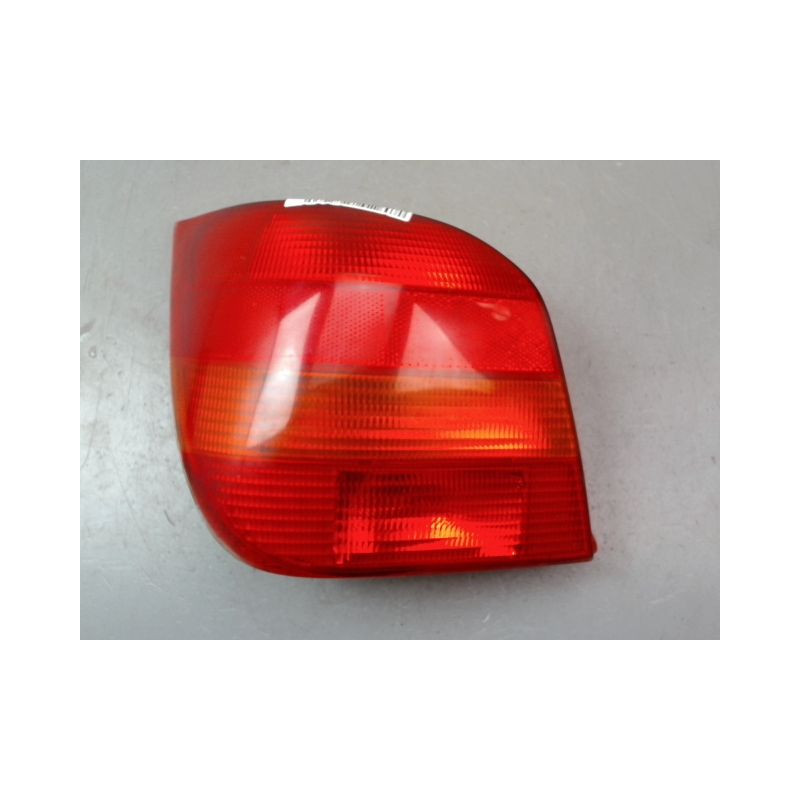FEU ARRIERE GAUCHE  FORD FIESTA III Phase 2 1994-1996
