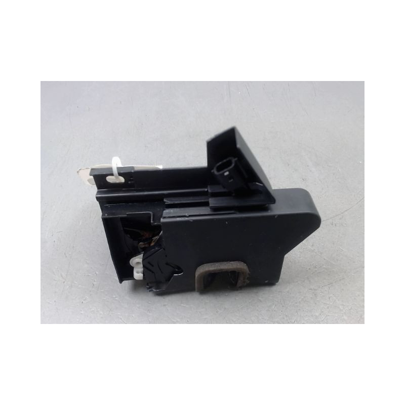 SYSTEME CONDAMNATION AVANT DROIT DACIA SANDERO 2008-