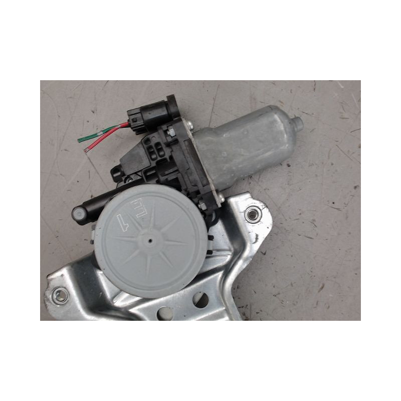 MECANISME LEVE-GLACE AVANT DROIT OPEL AGILA
