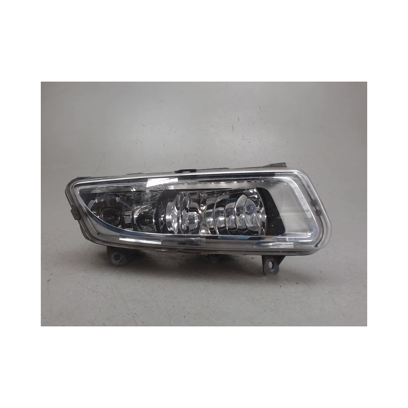 PHARE ANTIBROUILLARD AVANT DROIT VOLKSWAGEN POLO
