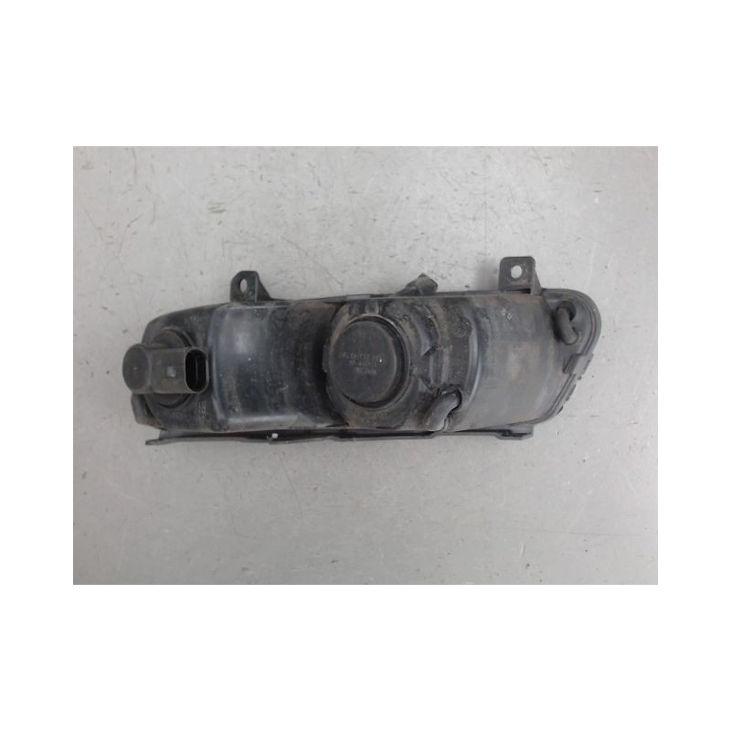 PHARE ANTIBROUILLARD AVANT DROIT VOLKSWAGEN POLO
