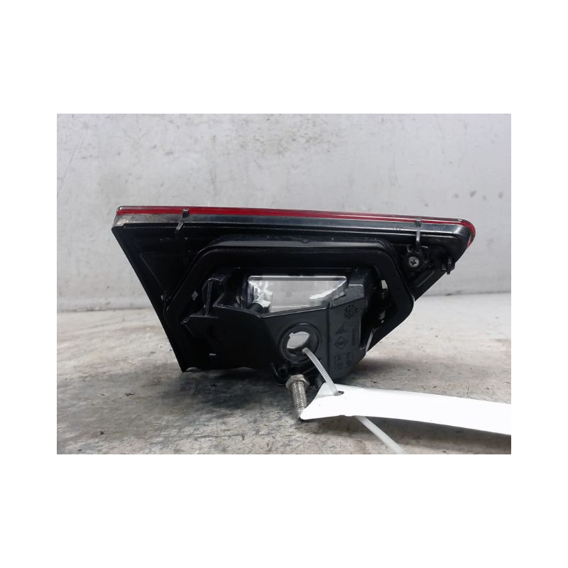 FEU ARRIERE INTERIEUR DROIT RENAULT CLIO IV