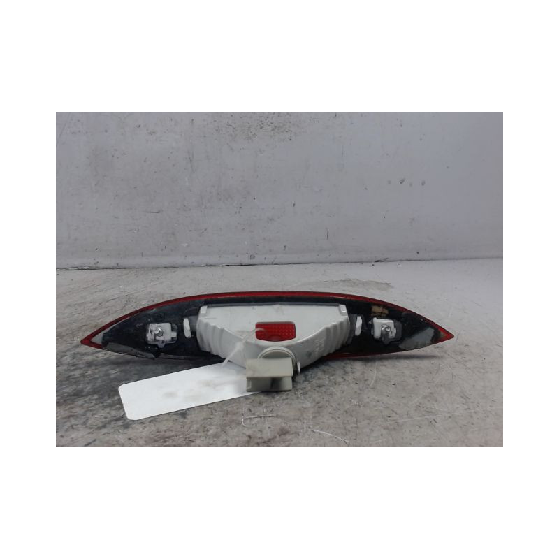 FEUX STOP SUPPLEMENTAIRE NISSAN NOTE
