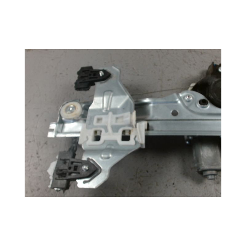 MECANISME+MOTEUR LEVE-GLACE ARRIERE DROIT NISSAN QHASQAI 2007-