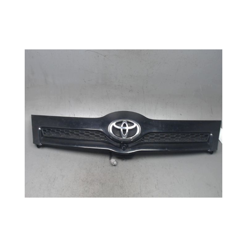 CALANDRE TOYOTA COROLLA VERSO 2004-2007
