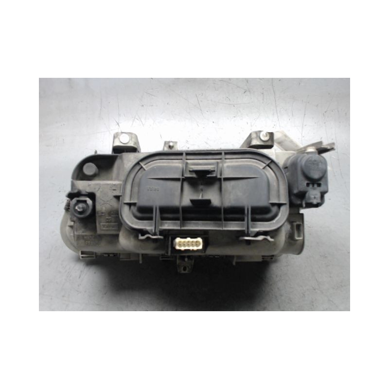 PHARE DROIT PEUGEOT 806 94-2001