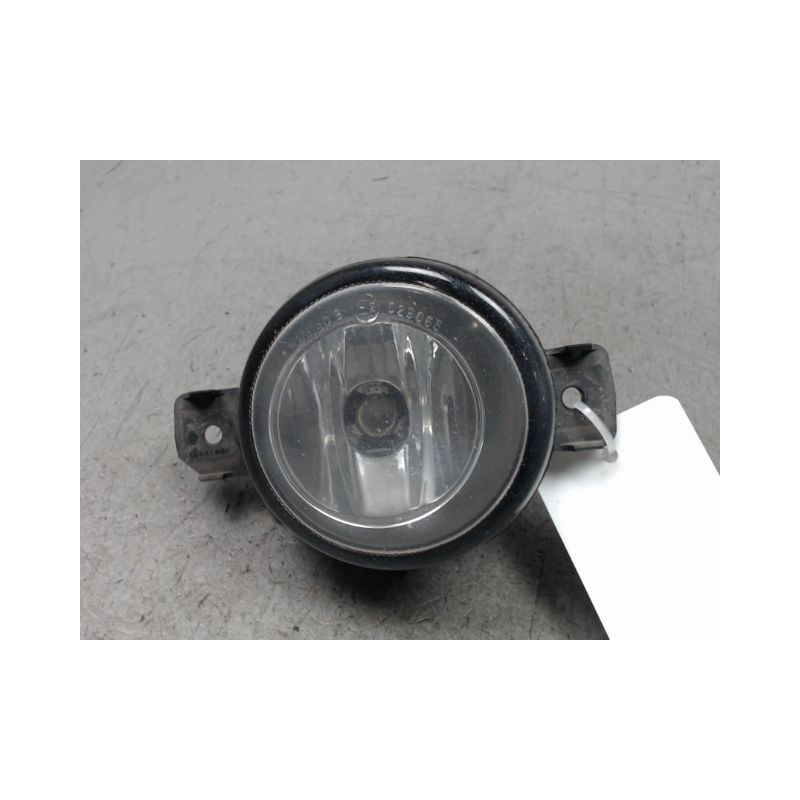 PHARE ANTIBROUILLARD AVANT DROIT RENAULT CLIO II PH.2 01-06