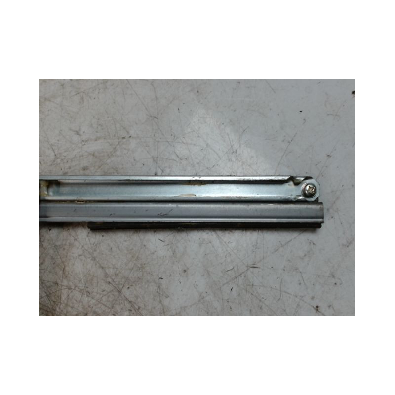 MECANISME+MOTEUR LEVE-GLACE AVANT DROIT OPEL AGILA