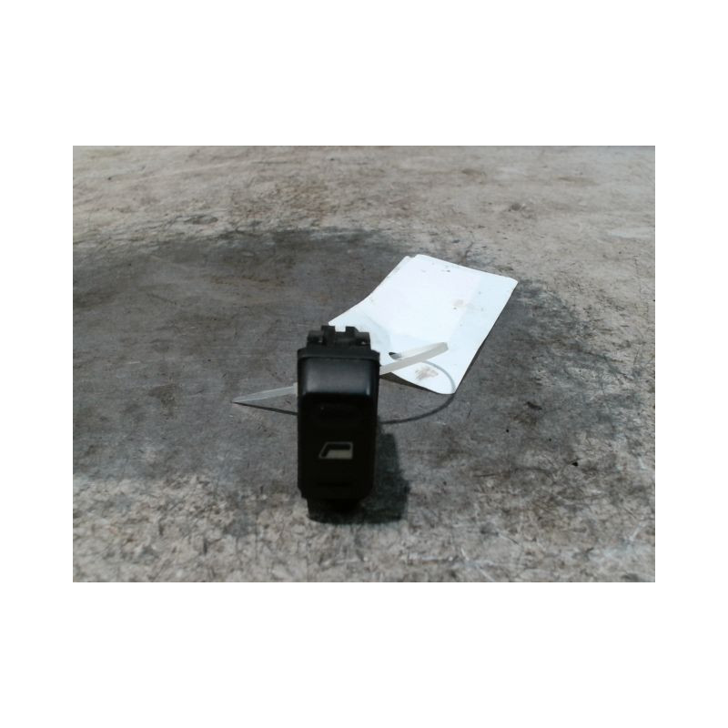 COMMANDE LEVE-GLACE PORTE AVD CITROEN XSARA  PICASSO