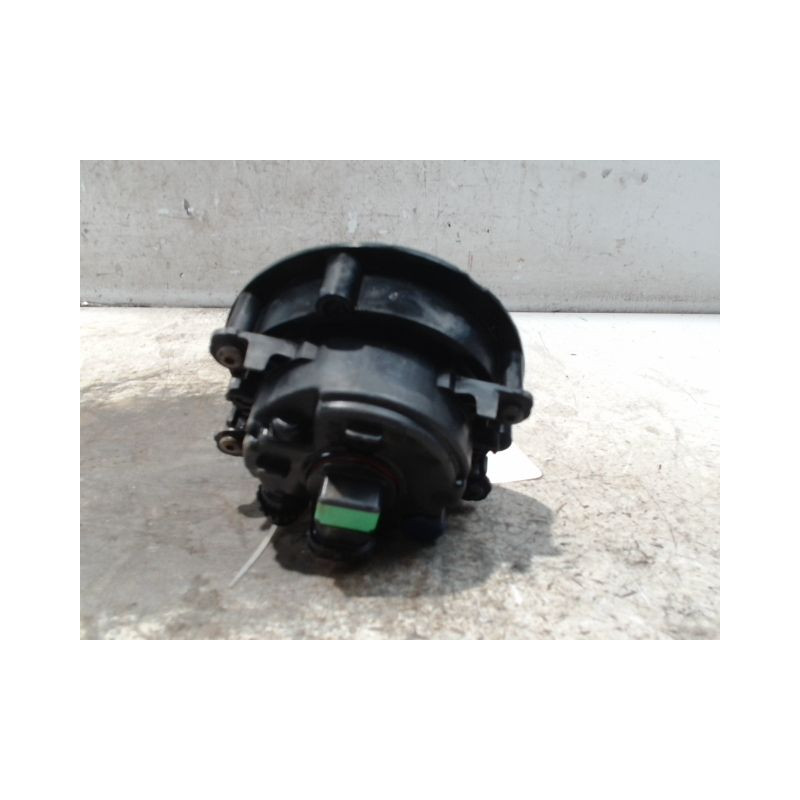 PHARE ANTIBROUILLARD AVANT DROIT RENAULT MASTER