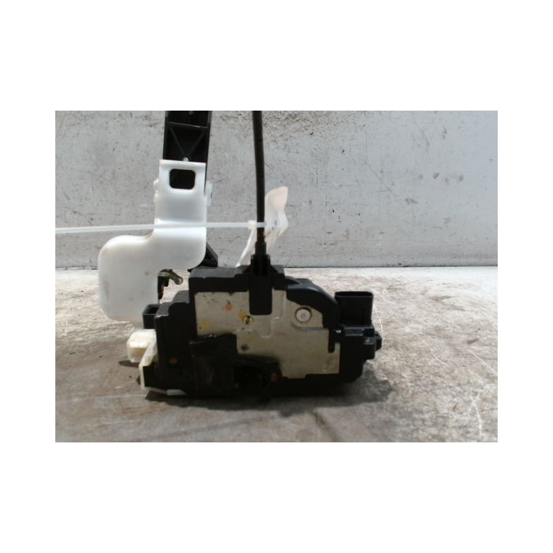 SYSTEME CONDAMNATION AVANT GAUCHE KIA CEE-D