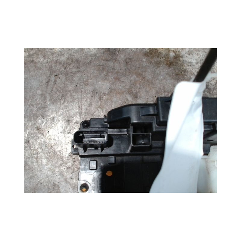 SYSTEME CONDAMNATION AVANT GAUCHE KIA CEE-D