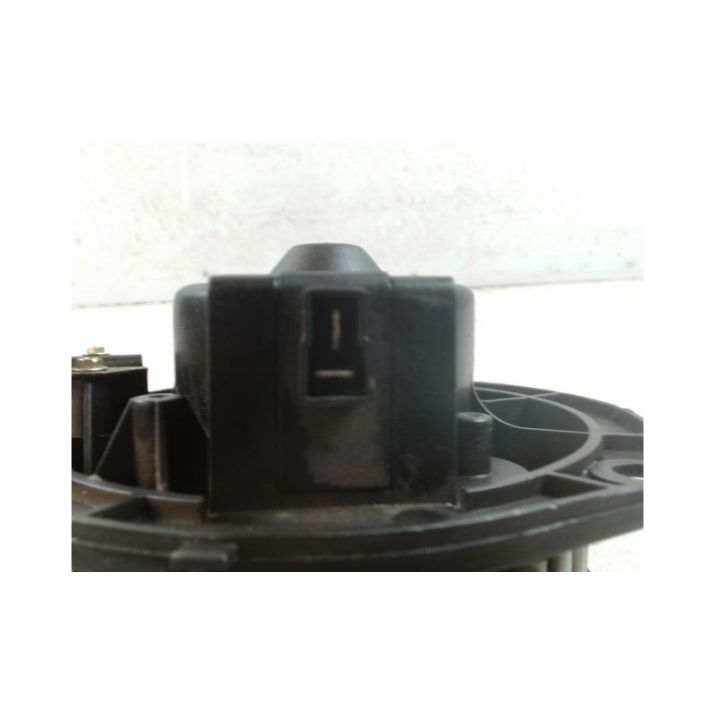MOTEUR VENTILATEUR CHAUFFAGE IVECO 29L10
