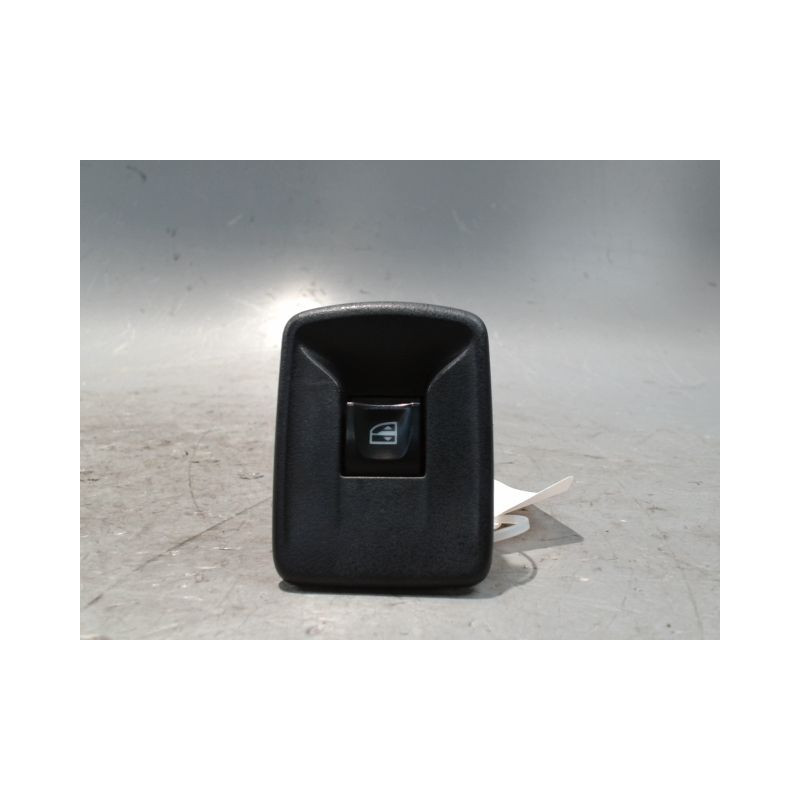 COMMANDE LEVE-GLACE PORTE AVD DACIA LODGY