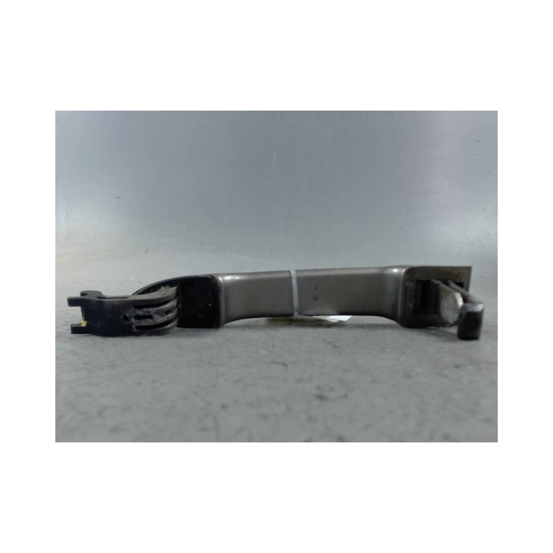 POIGNEE EXTERIEURE PORTE ARRIERE DROIT RENAULT CLIO III 2010-