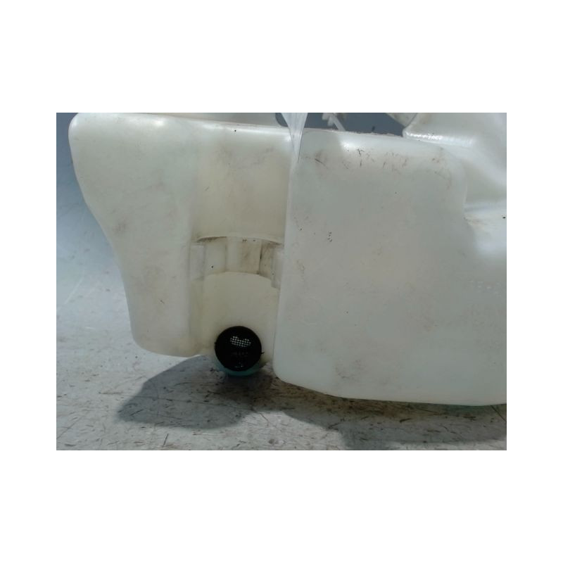RESERVOIR LAVE-GLACE AVANT RENAULT LAGUNA III 2007-
