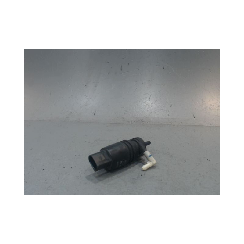 POMPE LAVE-GLACE ARRIERE SUZUKI SWIFT