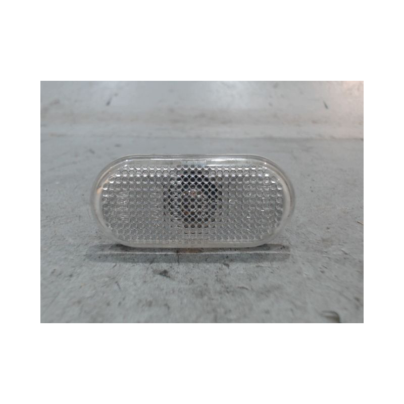 REPETITEUR AILE GAUCHE RENAULT TWINGO