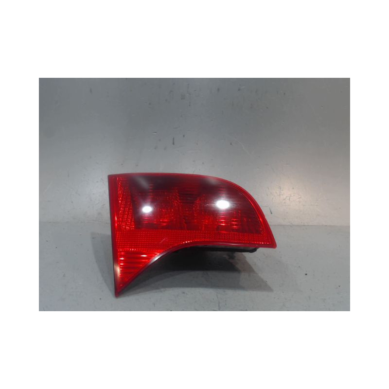FEU ARRIERE INTERIEUR GAUCHE AUDI A4