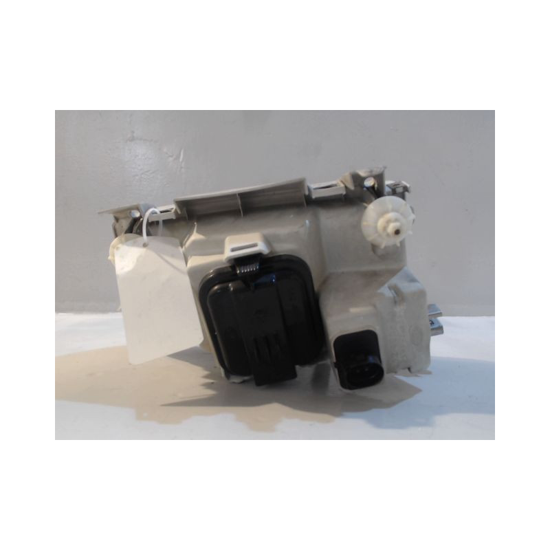 PHARE DROIT VOLKSWAGEN POLO 94-99