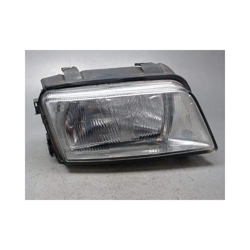PHARE DROIT AUDI A4 AVANT 96-99