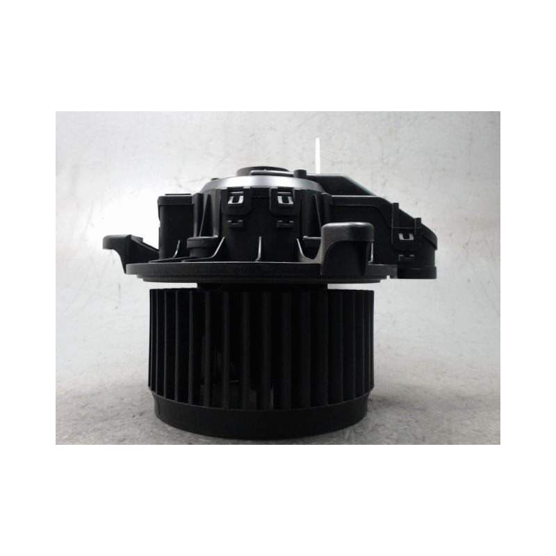 MOTEUR VENTILATEUR CHAUFFAGE FORD FIESTA